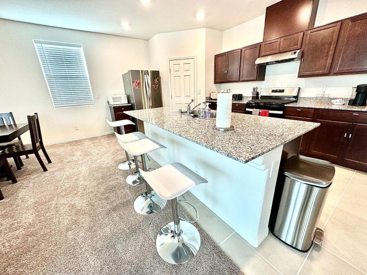 Casa vacanze Spacious House, 5 Bedrooms, Sleeps 12, Near Vegas Strip And Airport Las Vegas