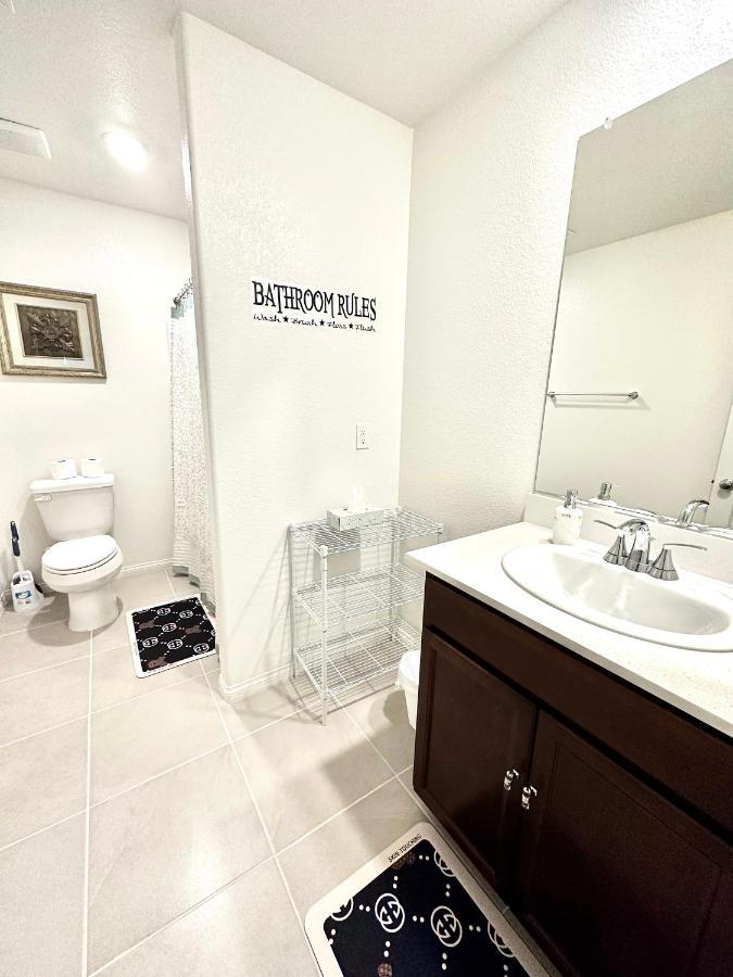 Spacious House, 5 Bedrooms, Sleeps 12, Near Vegas Strip And Airport Casa vacanze